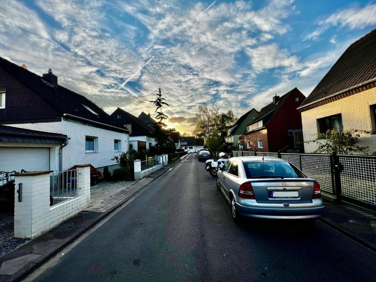 Praktisches Zimmer Im Grossen Haus Mit Garten Düsseldorf Exteriér fotografie
